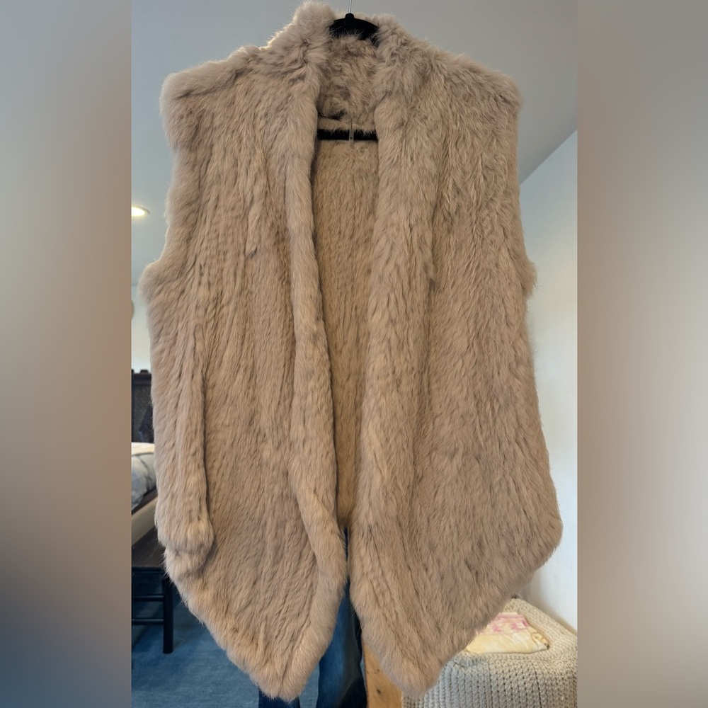 Love Token Beige Teddy vest